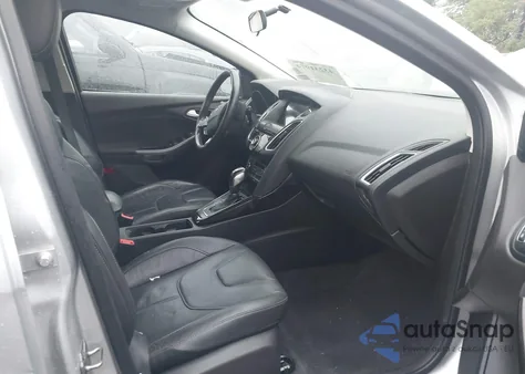 2016 Ford Focus Titanium из США, поврежденный, VIN 1FADP3N2XGL274880